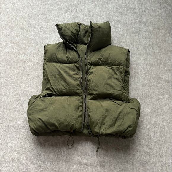 Zara Jackets & Blazers - Green Cropped Puffer Vest